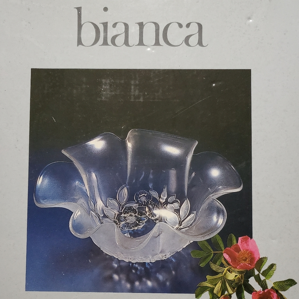 Bianca frosted and etched glass bowl
